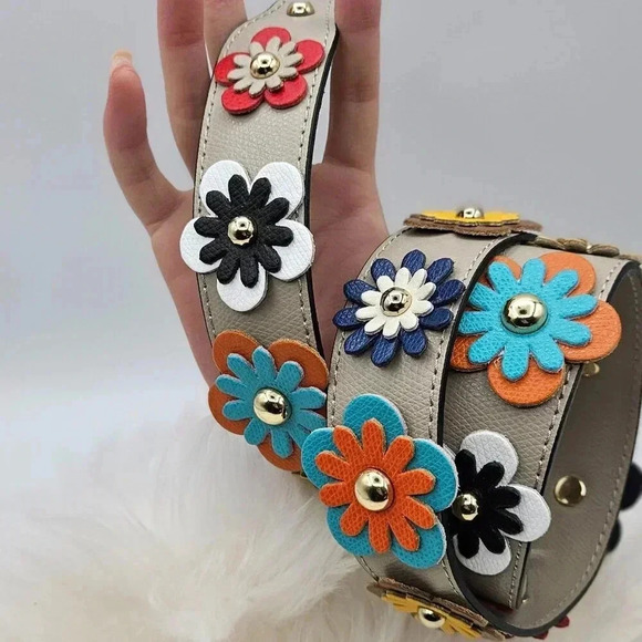 💯% Genuine Leather in Beige  Floral Bag Strap - Picture 1 of 8